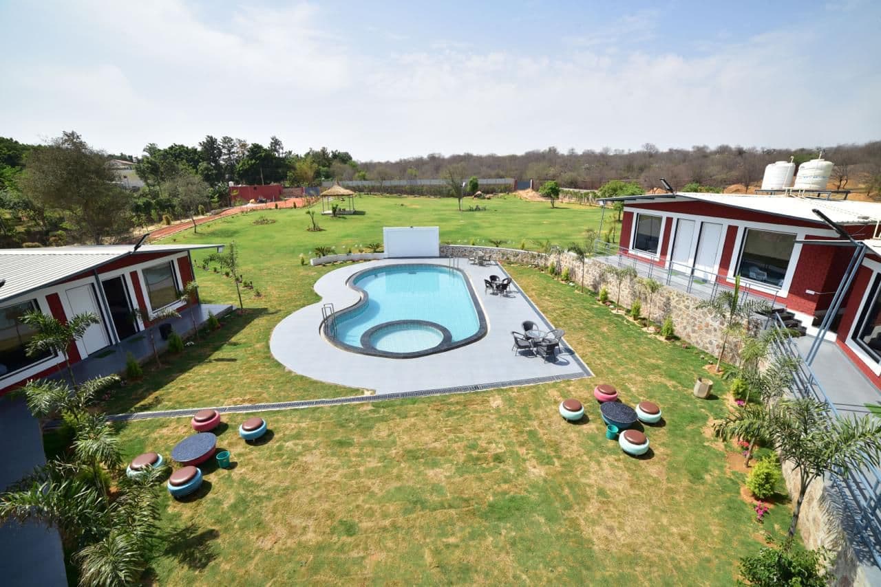 Royal Ridge Resort — a private farmhouse retreat in the Aravali Hills